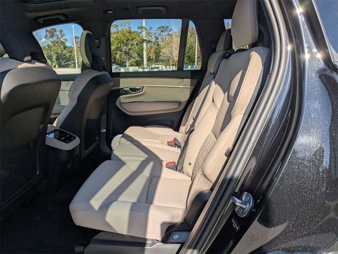 New 2026 Volvo XC90 B5 Core w/ Protection Package Premier image 14