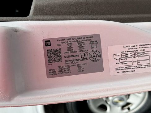 Used 2023 Chevrolet Express 2500 w/ Driver Convenience Package image 31