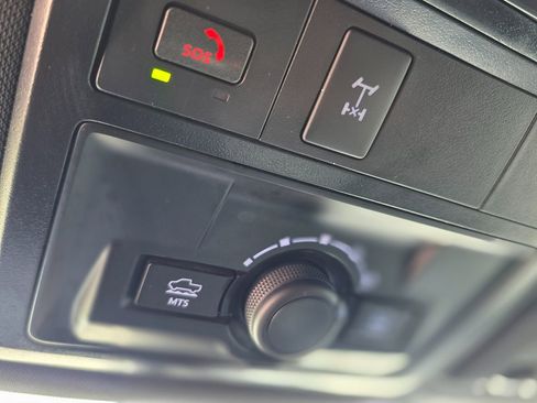 Used 2022 Toyota Tacoma TRD Off-Road w/ Technology Package image 45