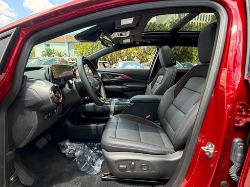 Used 2025 Chevrolet Equinox EV RS w/ Active Safety Package 3 AWD/4WD image 9