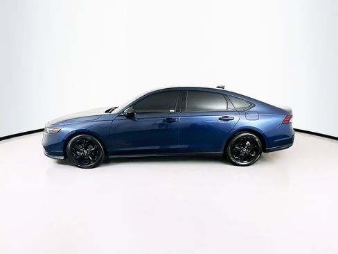 Used 2025 Honda Accord SE image 4