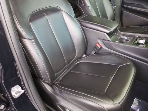 Certified 2025 Jeep Grand Cherokee Limited RWD image 23
