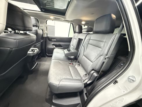 Used 2024 Toyota Sequoia Limited image 24