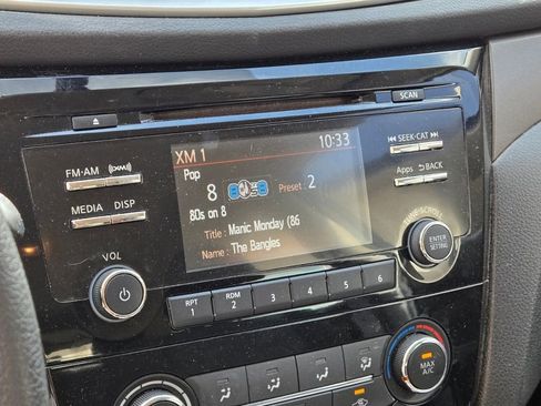 Used 2016 Nissan Rogue S image 10