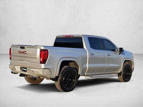Used 2021 GMC Sierra 1500 SLT w/ X31 Off-Road Package image 5