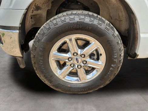 Used 2025 Ford F150 XLT w/ Equipment Group 301A Standard AWD/4WD image 23
