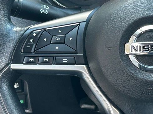 Used 2020 Nissan Rogue S FWD image 20