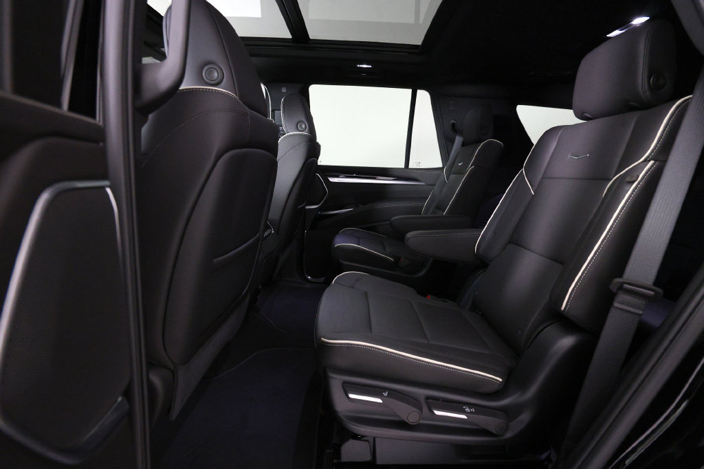 Used 2026 Cadillac Escalade Sport w/ LPO, ONYX Package AWD/4WD image 16
