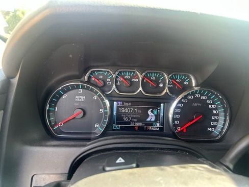 Used 2015 Chevrolet Tahoe LT AWD/4WD image 10