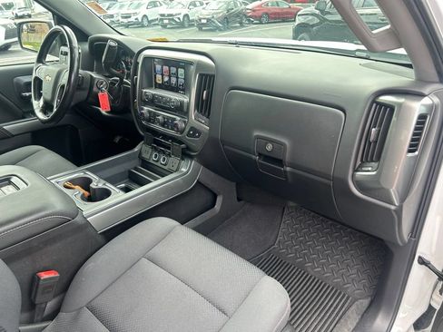 Used 2018 Chevrolet Silverado 1500 LT w/ All Star Edition AWD/4WD image 39