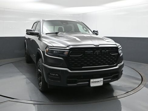 New 2026 RAM 1500 4x4 Crew Cab image 17