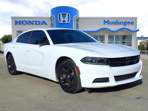 Used 2023 Dodge Charger SXT image 1