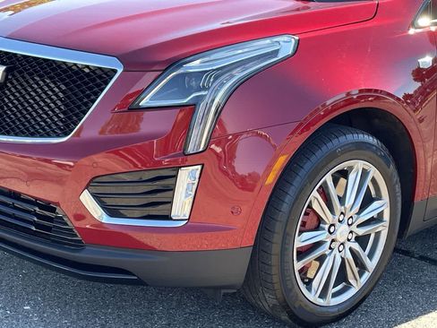 Used 2024 Cadillac XT5 Sportv w/ Technology Package AWD/4WD image 39