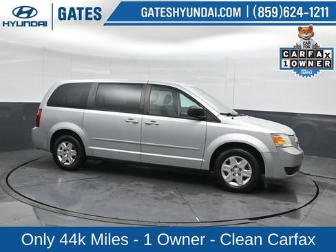 Used 2010 Dodge Grand Caravan SE w/ Climate Group FWD image 1