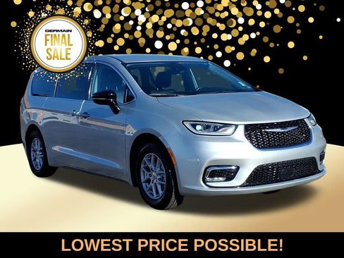 Used 2024 Chrysler Pacifica Touring-L image 4