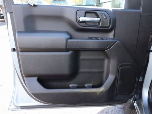 Used 2024 Chevrolet Silverado 2500 Custom w/ Custom Value Package image 19