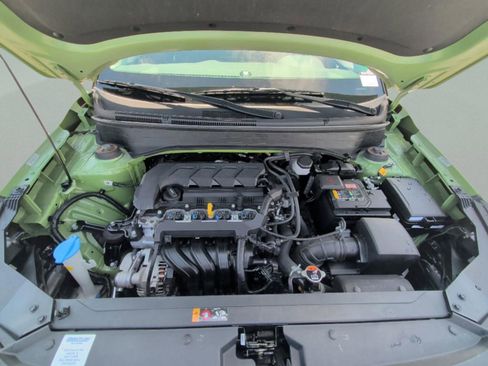 Used 2024 Hyundai Venue SEL FWD image 10