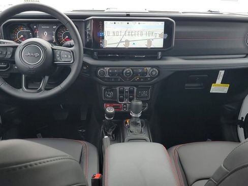 New 2025 Jeep Gladiator Rubicon image 10