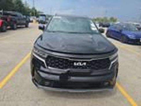 Used 2023 Kia Sorento EX AWD/4WD image 2
