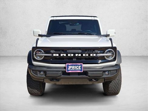 Used 2023 Ford Bronco Outer Banks w/ Sasquatch Package image 2