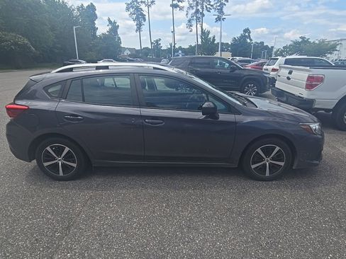 Used 2022 Subaru Impreza 2.0i Premium AWD/4WD image 4