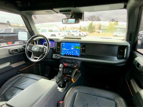 Used 2022 Ford Bronco Badlands image 33