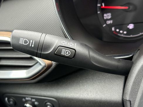 Used 2023 Chevrolet TrailBlazer ACTIV image 9