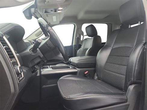 Used 2018 RAM 1500 Sport image 11