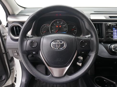 Used 2016 Toyota RAV4 LE FWD image 13