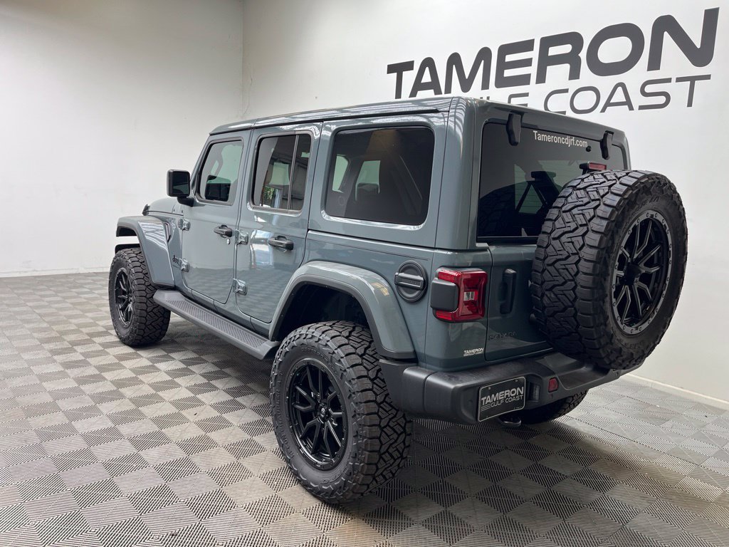 New 2026 Jeep Wrangler Unlimited Sahara AWD/4WD image 3