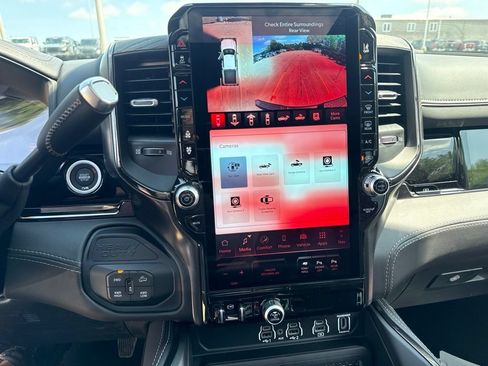 New 2026 RAM 2500 Limited AWD/4WD image 13