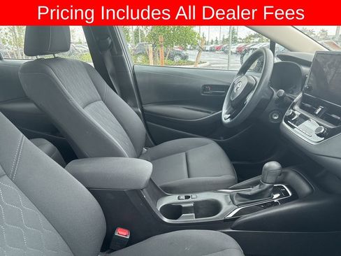 Used 2025 Toyota Corolla LE FWD image 6