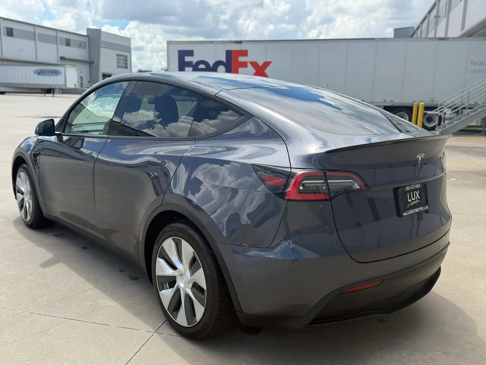 Used 2021 Tesla Model Y 2WD image 10
