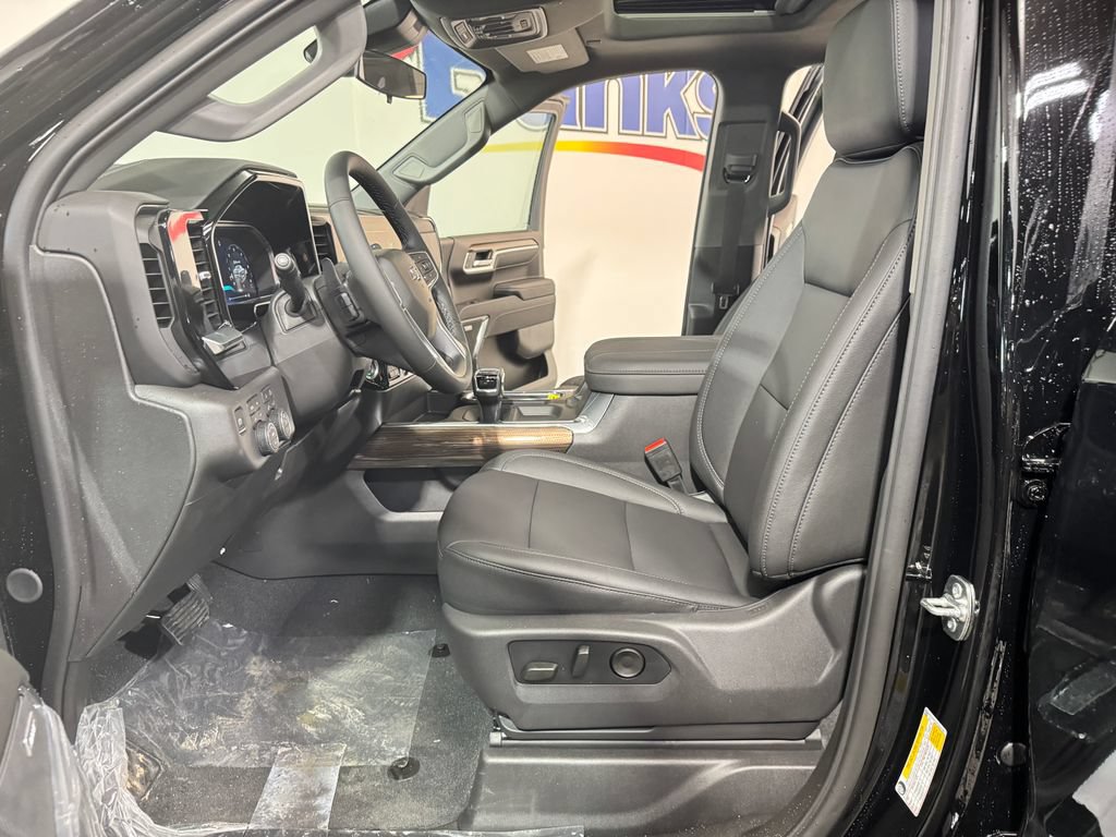 New 2026 Chevrolet Silverado 1500 RST w/ RST All Star Premium Package AWD/4WD image 13