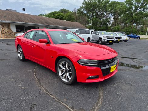 Used 2016 Dodge Charger R/T RWD image 22