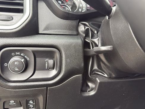 Used 2022 RAM 1500 Lone Star image 16