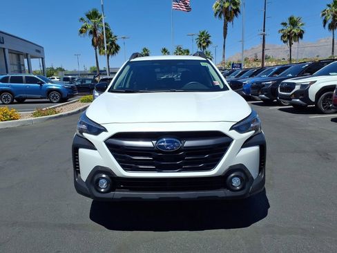 Used 2025 Subaru Outback Premium AWD/4WD image 8