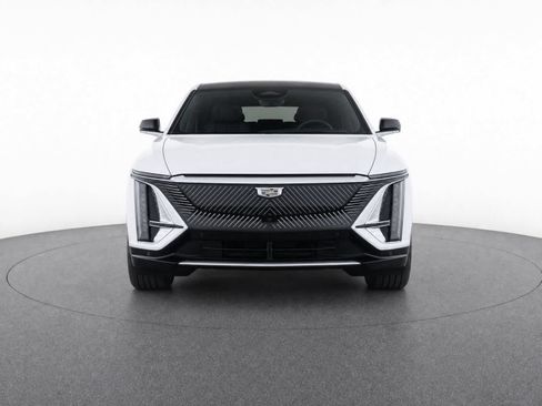 Used 2024 Cadillac Lyriq Tech AWD/4WD image 5