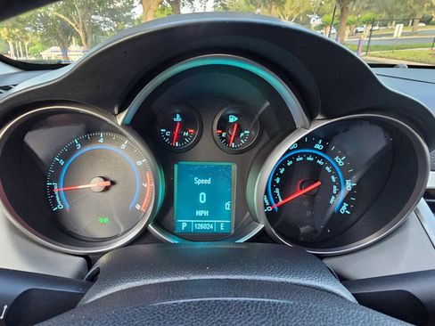 Used 2011 Chevrolet Cruze Eco FWD image 19
