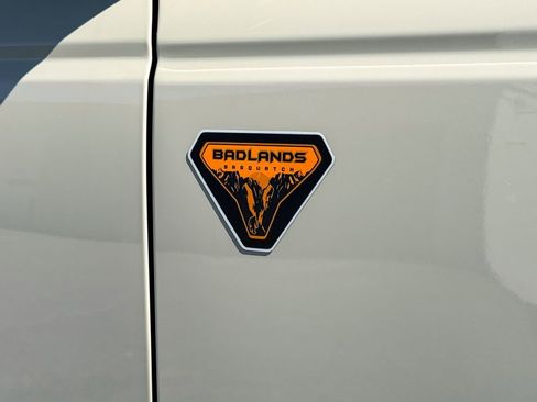 Certified 2025 Ford Bronco Badlands w/ Sasquatch Package AWD/4WD image 12