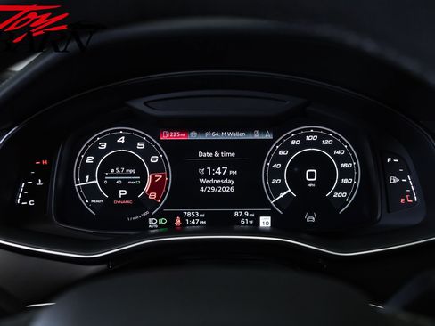 Used 2025 Audi RS Q8 performance AWD/4WD image 40