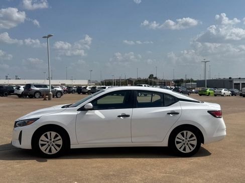 Certified 2024 Nissan Sentra S FWD image 13