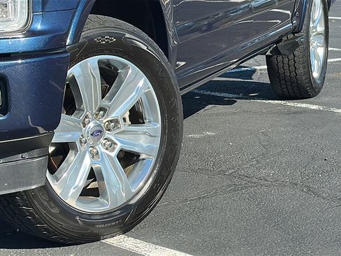 Used 2018 Ford F150 Platinum w/ Equipment Group 701A Luxury image 3