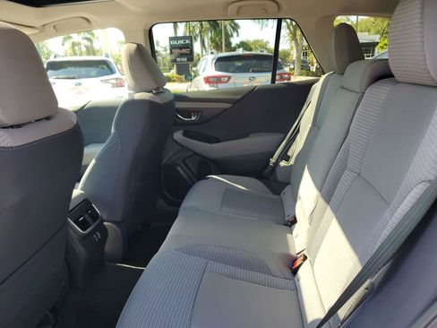 Used 2025 Subaru Outback Premium AWD/4WD image 5