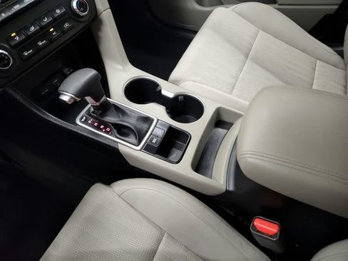 Used 2020 Kia Sportage LX FWD image 32