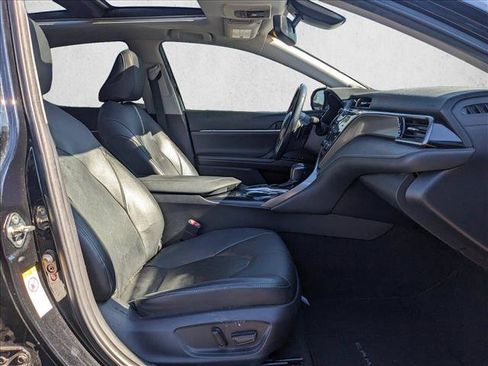 Used 2019 Toyota Camry XSE FWD image 19