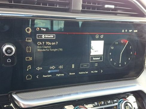 Used 2022 GMC Sierra 1500 Denali AWD/4WD image 18