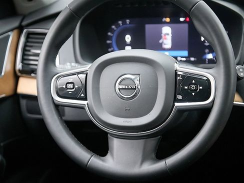 Used 2023 Volvo XC90 B6 Plus w/ Protection Package Premier image 28