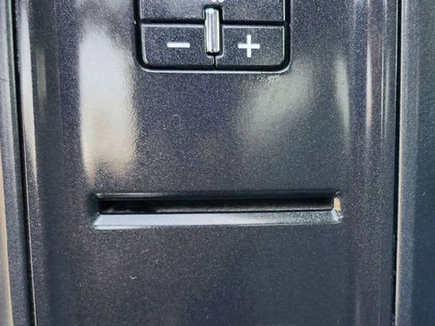 Used 2017 GMC Sierra 2500 Pickup 4D 6 1/2 ft w/ Sierra Convenience Package image 22