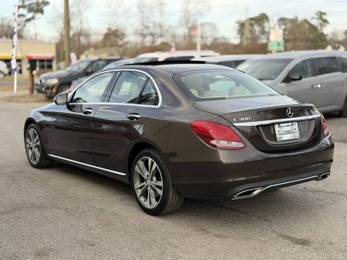 Used 2016 Mercedes-Benz C 300 4MATIC Sedan image 4